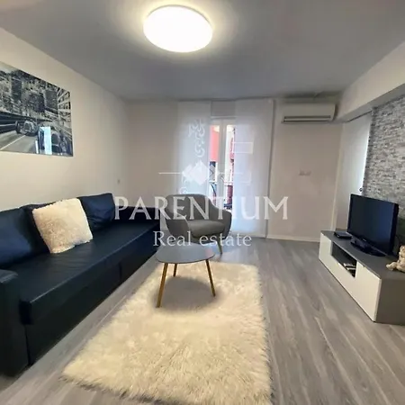 Apartment Ronaldo
