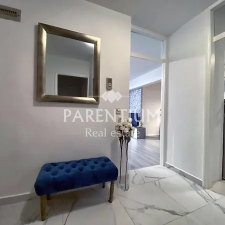 Apartment Ronaldo *